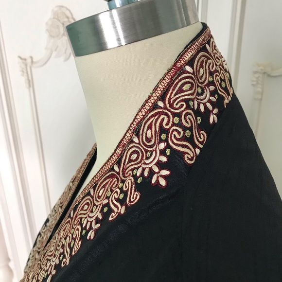 🧡 Embroidered Tunic 🧡 - Picture 6 of 12